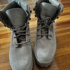Timberland boots size 10 in women (US), light gray taupe color.